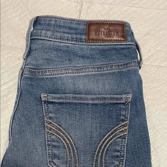 Hollister Jean shorts - Picture 3 of 3